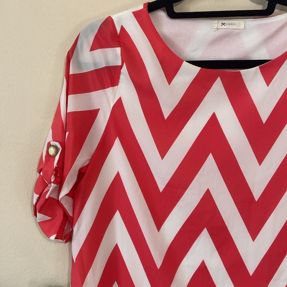 Everly Red & White Chevron Striped Short Sleeve Tunic Dress Small  Summer - Picture 2 of 6